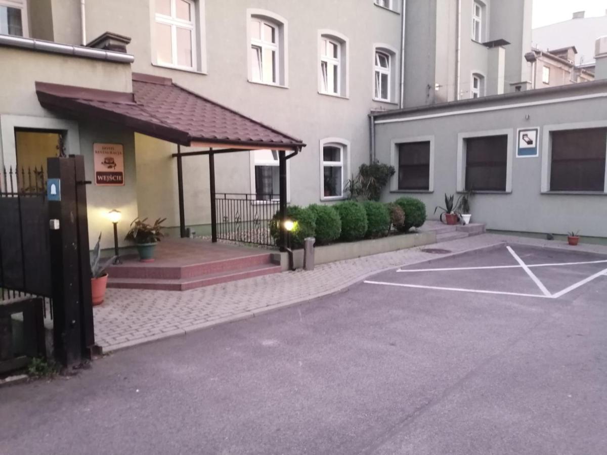 Hotel Sowa แอลบลอง ภายนอก รูปภาพ